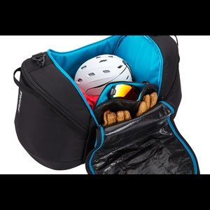 thule roundtrip snowsport duffel 90l
